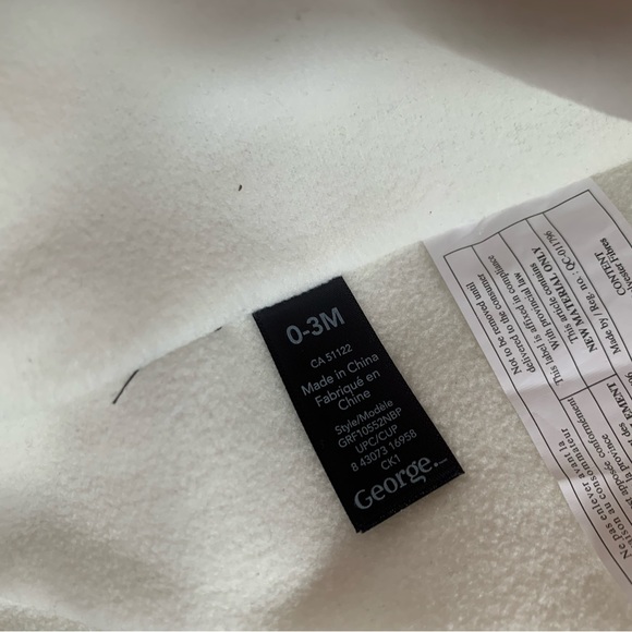 Black guess long sleeve shirt - Picture 2 of 5